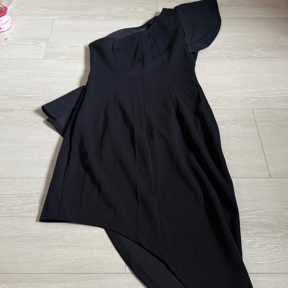 3/$10 BTFBM One-Shoulder Black Asymmetrical Dress - Picture 7 of 7